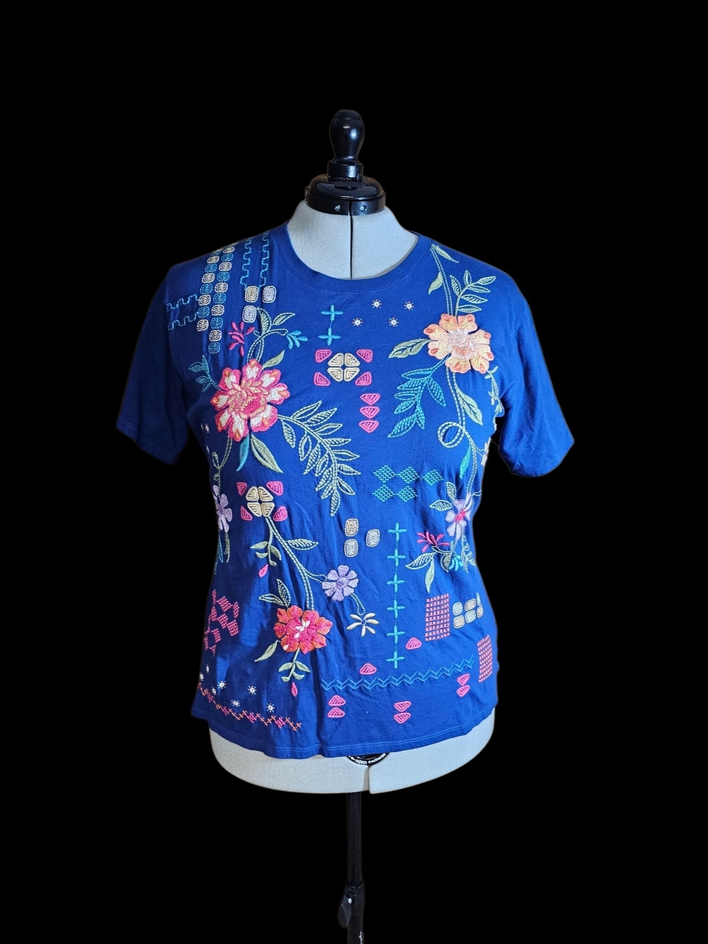 Johnny Was Royal Blue Embroidered Floral Short Sleeve Tee